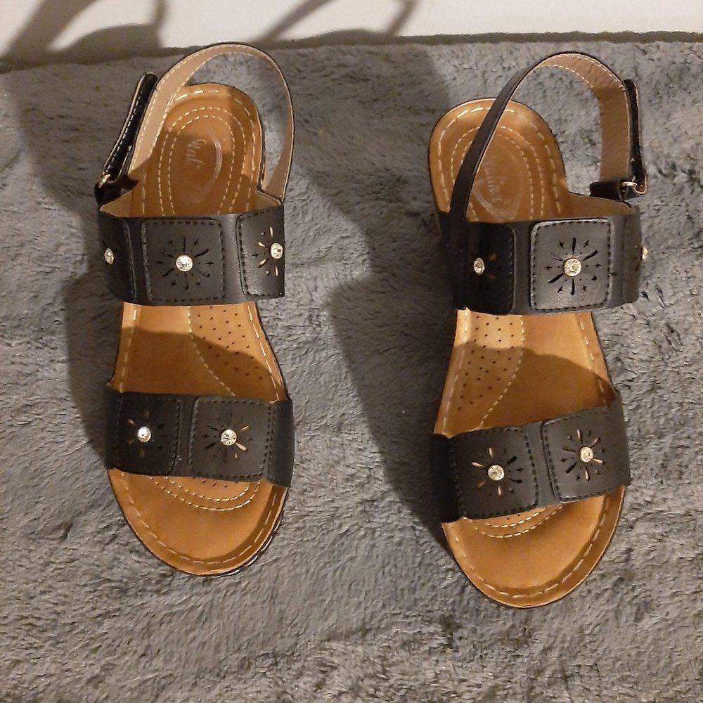 Italiano sandal, women, navy blue, strappy platform wedge, size 8